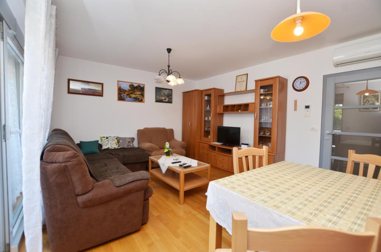 Miro Apartment